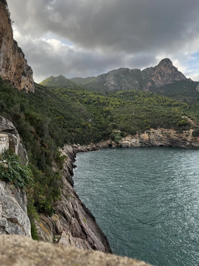 falaise-cap-bouak-baie-les-aiguades-bejaia