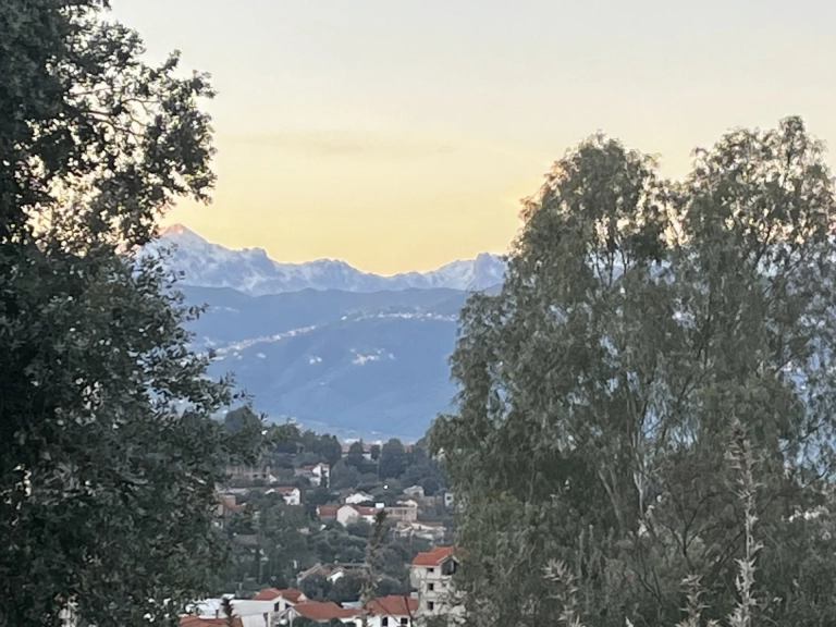 mon histoire avec l’Algérie commence ici : vue sur montagnes djurdjura Azazga